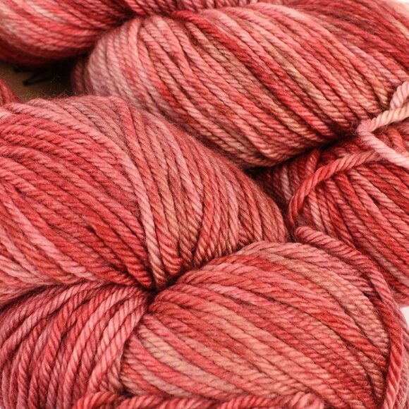 MadelineTosh DK Twist Hand Dyed Yarn 2 Skeins Superwash Merino 250 Yds Afterglow - Picture 2 of 4